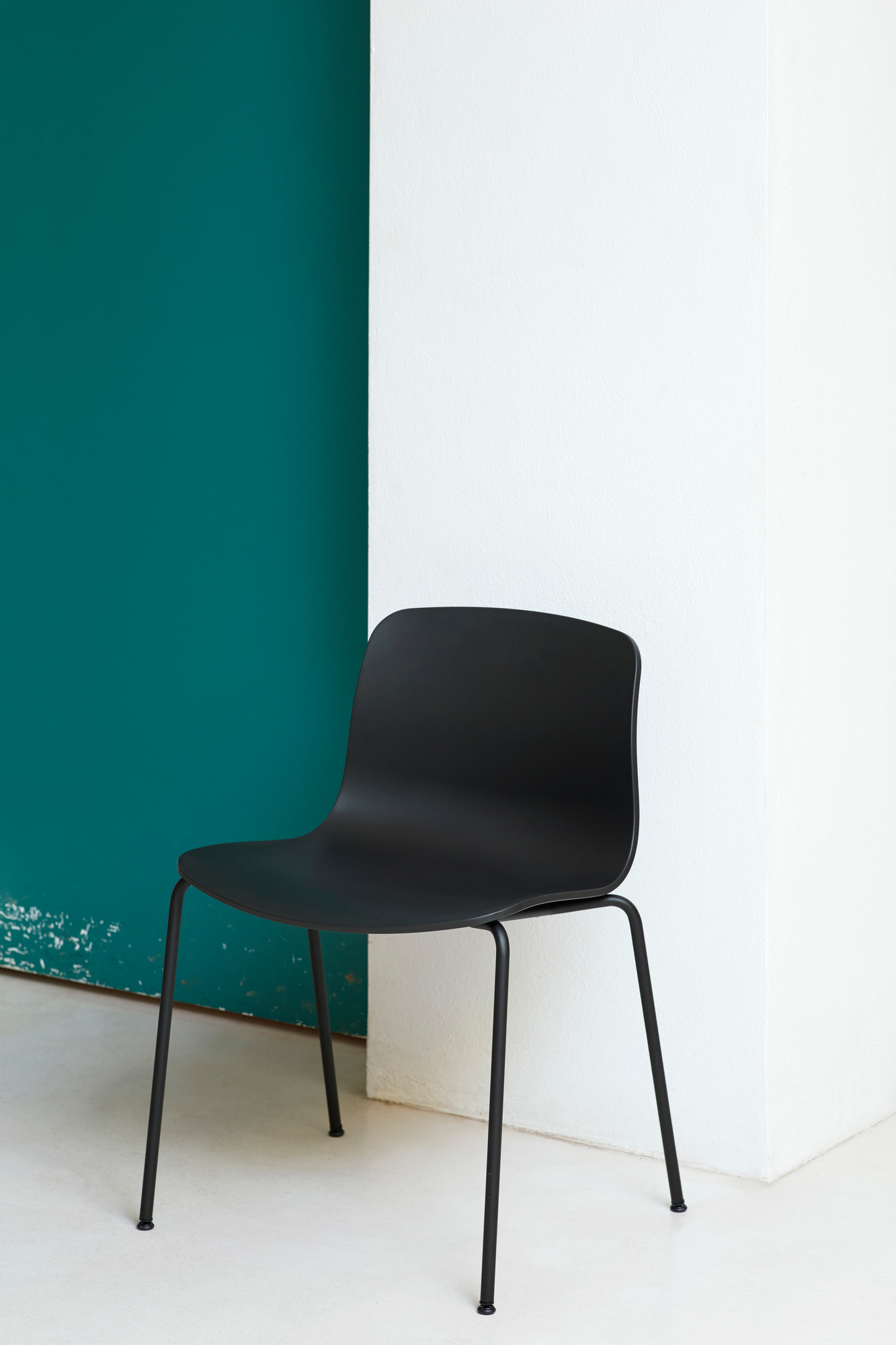 About a Chair AAC16 / AAC 16 Stuhl GESTELL SCHWARZ / SITZ FALL GREEN Hay EINZELSTÜCK