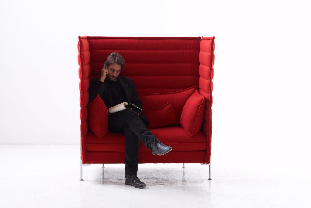 Alcove Highback Love Seat Sofa von Vitra