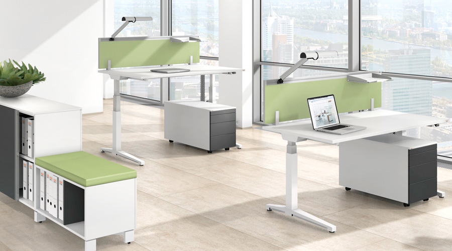 Canvaro Sitz-/Steh-Tisch 65 - 128 cm hoch von Assmann Büromöbel