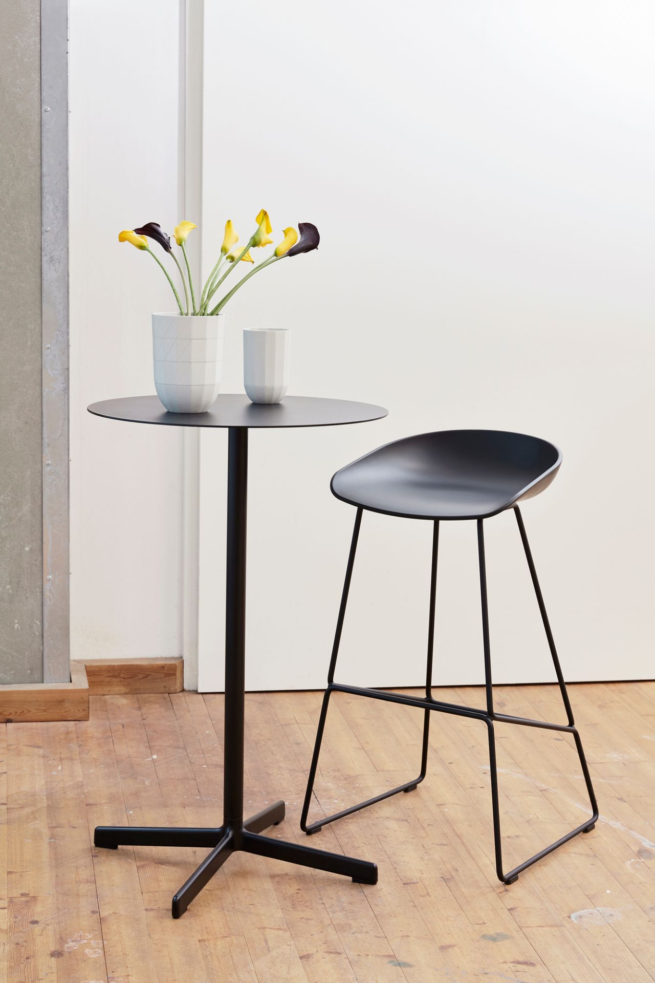 About a Stool AAS 38 / AAS38 Barhocker Hay