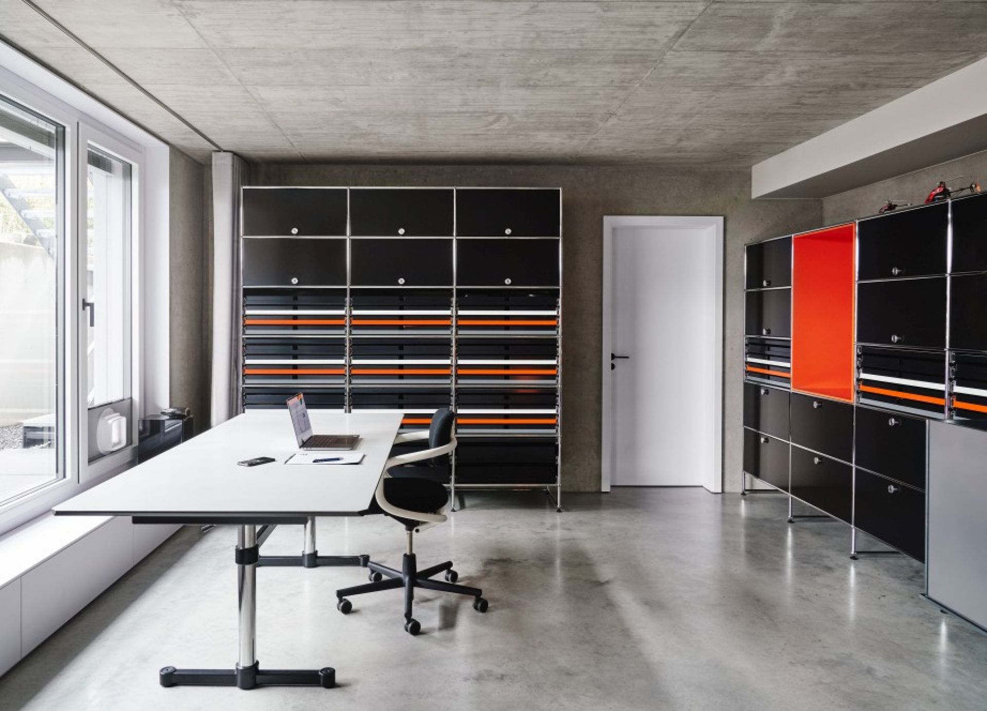 USM Haller Kitos M Schreibtisch QUICK SHIP